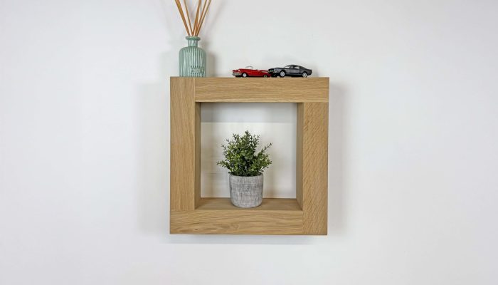 Cadre mural en chêne massif lisse