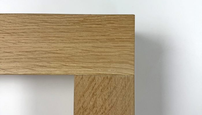 Cadre mural en chêne massif lisse
